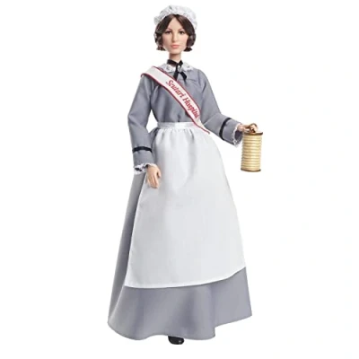 Afbeelding van Barbie Signature Florence Nightingale, verzamelpop voor uitzonderlijke vrouwen, in vintage verpleegsterskleding, verzamelspeelgoed, GHT87