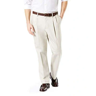 Afbeelding van Dockers Heren Klassieke geplooide broek van stretchkatoen kaki Lux casual broek, Wolk