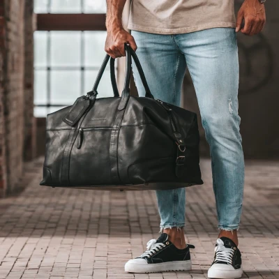 Afbeelding van The Chesterfield Brand Leren Weekendtas Zwart Portsmouth