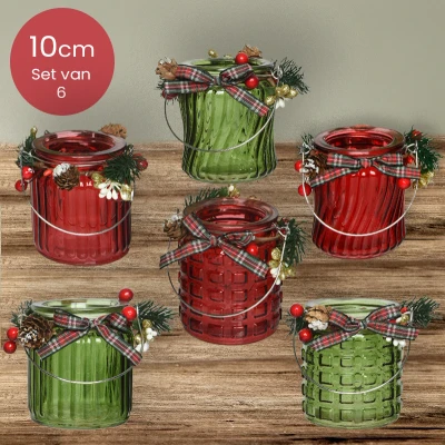 Afbeelding van Groene en rode glazen waxinelichthouders met verschillende profielen Set van 6 Ø8 x 10 cm kerstdecoratie kerst luxe theelichthouder voor
