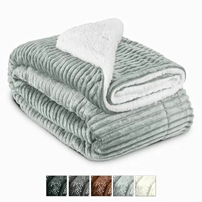 Afbeelding van Beautissu Fleece Deken 150 x 200cm Elisa Sherpa extra zacht Plaid Licht Grijs