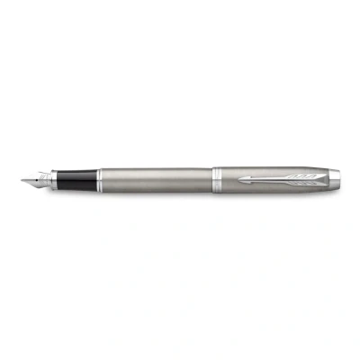 Afbeelding van Parker IM Brushed Stainless Steel CT Vulpen Schrijfwijze: FijnMedium Kleur: Staal De Vulpenwereld