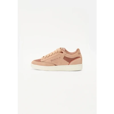 Afbeelding van Reebok Classic CLUB BULC Sneakers laag, Dames, Maat: 39, Earth/scorched earth/hoopred Veloursleer