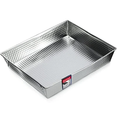 Afbeelding van KADAX Rechthoekige bakvorm in 3 maten, met hoge metalen randen voor cake, toast, cheesecake, brownie, onderhoudsvriendelijk, warmteverdeling (30,5 x 25,5 cm, zilver)