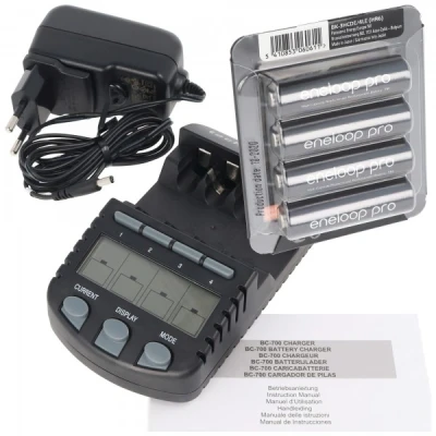 Afbeelding van 4x Sanyo Eneloop XX HR 3UWX 2500mA, snellader LCD display