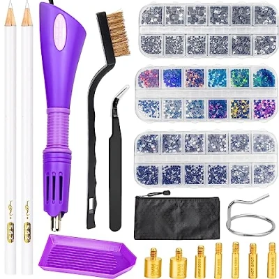 Afbeelding van BLUESEABUY Hotfix strass applicator met 3 dozen in verschillende kleuren, 7 opzetstukken maten, pincet, reinigingsborstel, houder, 2 potloden