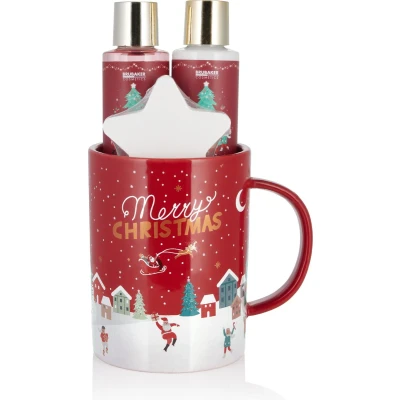 Afbeelding van BRUBAKER Cosmetics Bad en Doucheset Winterbessen Geur Cadeautip Kerstpakket Kerstcadeau 4 Delig Geschenk in een Grote Kerstbeker Kerstmis Set voor Vrouwen Mannen