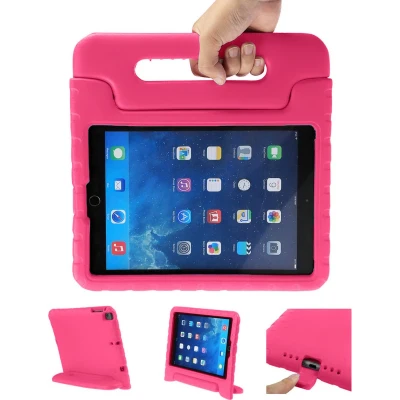 Afbeelding van iMoshion Tablet Hoes Kinderen Geschikt voor iPad 6 (2018) 9.7 inch / 5 (2017) Kidsproof Backcover met handvat Roze