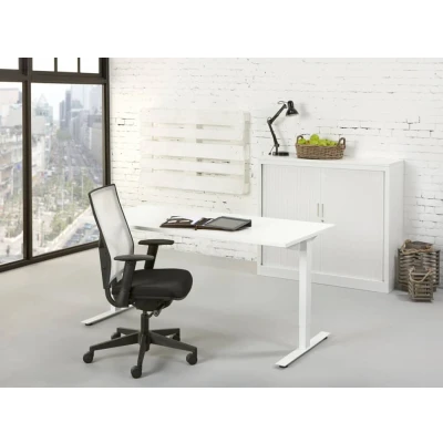 Afbeelding van Ergonomisch design t poot bureau Teez breed 180CM diep 80CM bladkleur Robson Eiken framekleur Aluminium (RAL9006)