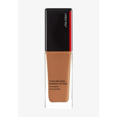 Afbeelding van Shiseido Synchro Skin Radiant Lifting 4 Cedar Foundation 30ml