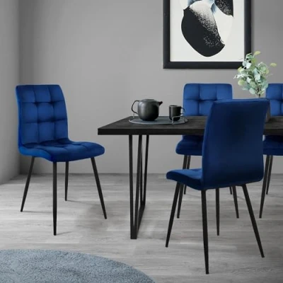 Afbeelding van Eetkamerstoel set van 4 grote vierkante gewatteerde donkerblauwe fluwelen bekleding met metalen poten incl. montagemateriaal ML Design