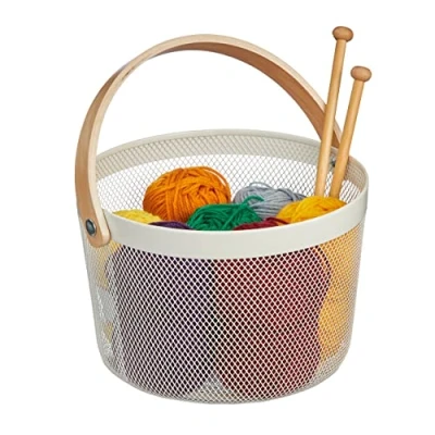 Afbeelding van Relaxdays metalen opbergmand met houten handvat rond badkamermand gaas modern wit