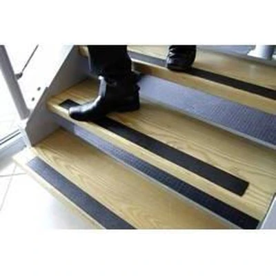 Afbeelding van COBA Europe GF010001 Antislipplakband 18.3 m x 25 mm Zwart