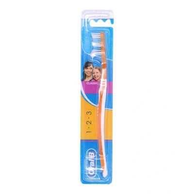 Afbeelding van Oral B Tandenborstel Classic Medium 1 stuk