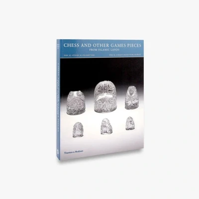 Afbeelding van Chess and other Games Pieces from Islamic Lands The alSabah Collection