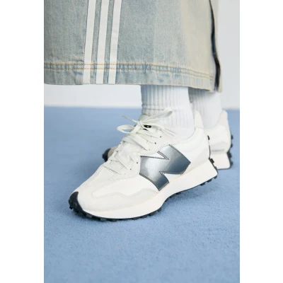 Afbeelding van New Balance WS327 Sneakers laag, Dames, Maat: 36.5, Sea salt Schoenen