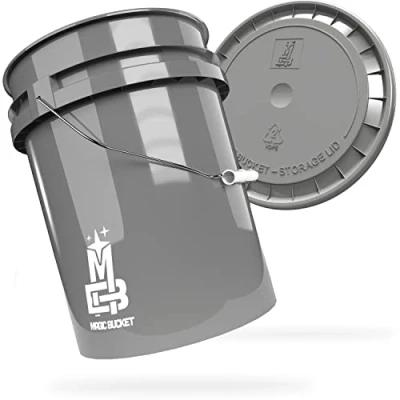 Afbeelding van MAGIC BUCKET Autowasemmerset grijs met bijpassend emmerdeksel 5 US GALLONS ca. 20 liter Compatibel Grit Guard, Detail Guardz Dirt Lock, Chemical