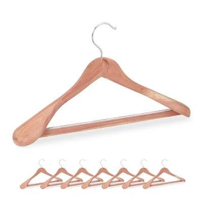 Afbeelding van Relaxdays Kledinghangers pakken set van 8 Kleerhangers cederhout Broekenstang kapstokken