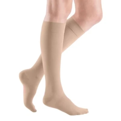Afbeelding van medi mediven elegance 0240013 CCL2 dames compressiekousen met gesloten punt, maat III normaal