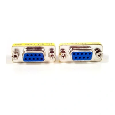 Image de StarTech.com Slimline DB9 Serial Gender Changer F/F changeur de genre série