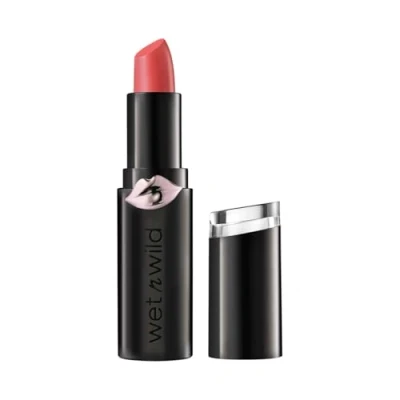 Image de Wet n Wild, Megalast Lipstick, Rouge à Lèvres Mat et Velouté Longue Durée, Infusé d&#039;Acide Hyaluronique, Vitamines d&#039;Extraits Naturels de Plantes Marines, Application Facile, Nuance Into The Flesh
