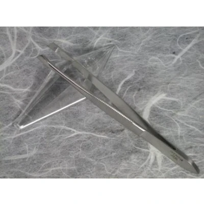 Afbeelding van Adola epileer pincet schuin 9 cm RVS