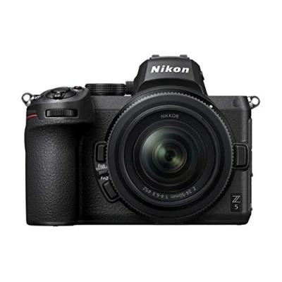 Afbeelding van Nikon Z5 hybride camera + Z 24 50mm f / 4 6.3 lens FTZ adapterring