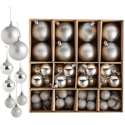 Afbeelding van THE TWIDDLERS 50 Pack zilveren kerstballen diverse maten en afwerkingen 6cm, 4cm, 3cm Matte, glanzende glinsterende ornamenten voor boomdecoratie