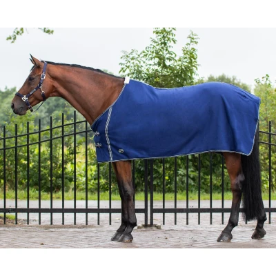 Image de QHP Fleece rug Basic without cross surcingles