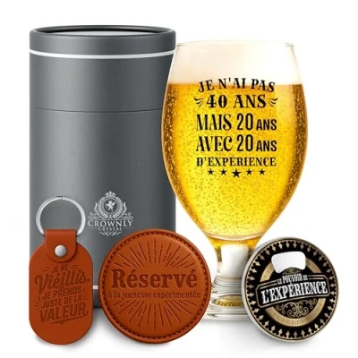 Afbeelding van CROWNLY CRYSTAL® Cadeau voor heren, 40 jaar, origineel bierglas, cadeau, grote broer, collega, decoratie verjaardag, jaar