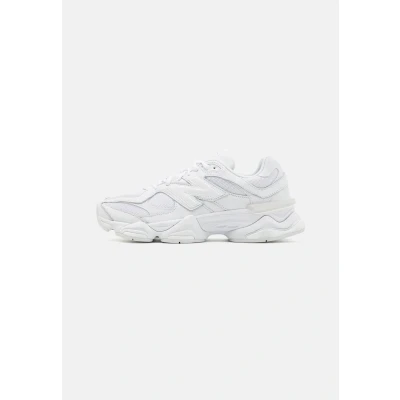 Afbeelding van New Balance 9060 Unisex Sneakers laag, Maat: 37.5, White Leer en textiel