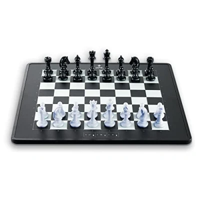 Afbeelding van MILLENNIUM eONE M841 Elektronisch schaakbord online op Lichess, chess.com en Tornelo. Met 81 leds voor de zetweergave. Lithium ionen accu bluetooth/usb geïntegreerd.