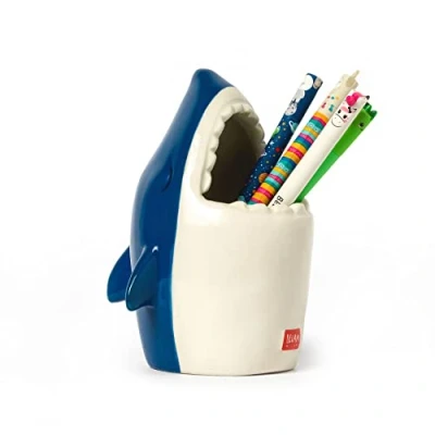 Afbeelding van Legami Keramische pennenhouder, bureau vrienden 12,5 x 7,5 cm, Shark thema, kantoor, handbeschilderd