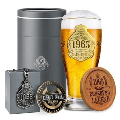Afbeelding van CROWNLY CRYSTAL® 1965 Cadeau Mannen 60 Jaar Bierglas Gepersonaliseerde Decoratie Verjaardag Vader Broer Collega Opa