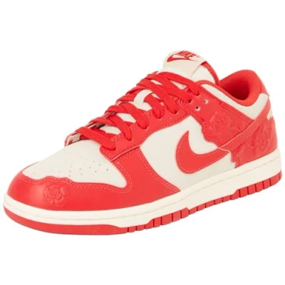 Afbeelding van Nike Sportswear DUNK SE Sneakers laag, Dames, Maat: 40, Coconut milk/university red/pale ivory/black Leer