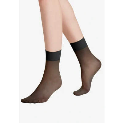 Afbeelding van Falke dames Pure Matt pantysokken in 20 denier de kleur Zwart, maat: 39 42
