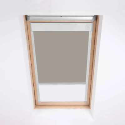 Afbeelding van Skylight Verduisteringsrolgordijn voor Velux dakvensters Code MK04 Lichtgrijs
