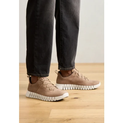 Afbeelding van ECCO Gruuv M Herenschoenen Bruin maat 40