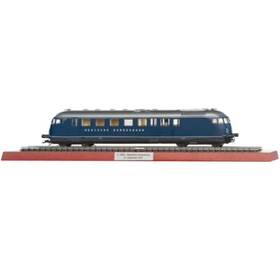 Afbeelding van Märklin 39698 H0 salon motorwagen serie VT 92.5 van de DB, MHI verzamelingsloc 2024