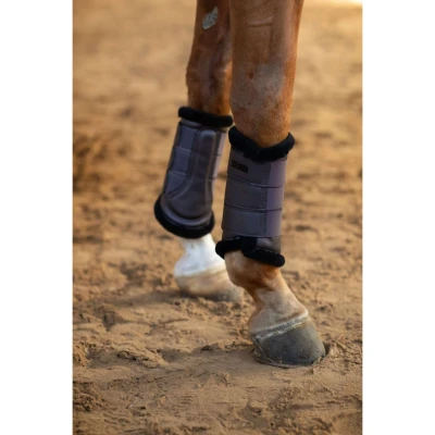 Afbeelding van Equestrian Stockholm Beenbeschermers Dark Violet L Agradi.be