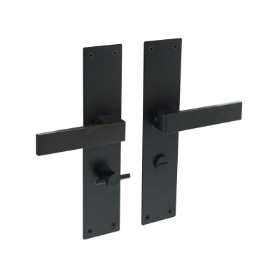 Afbeelding van Intersteel Deurkruk Amsterdam met schild 250x55x2mm WC63/8 zwart