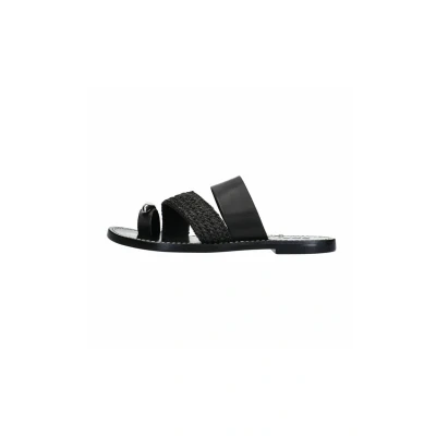 Afbeelding van Sacha Dames Zwarte leren slippers met zilverkleurig detail Maat 39