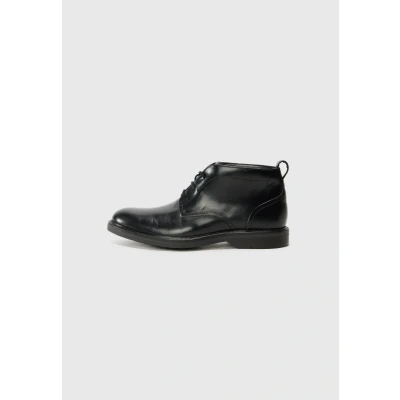 Afbeelding van Clarks Aldwin Chukka herenlaarzen, Zwart leder