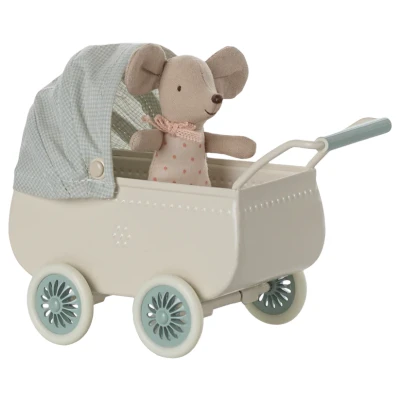 Afbeelding van Maileg poppenkinderwagen met muis mint 9 cm
