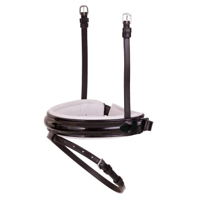 Image de BR Muserolle Bridon Vernis Large Rond Bombé Noir/Blanc Cob
