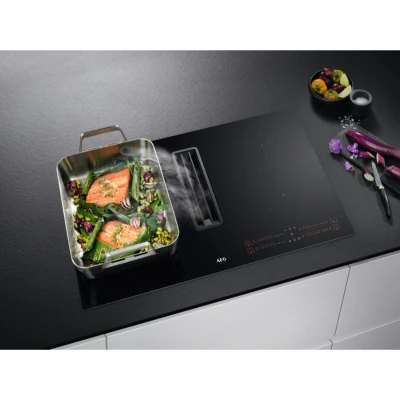 Afbeelding van AEG CCE84543CB Bridge Hob2Hood inductie kookplaat met afzuiging