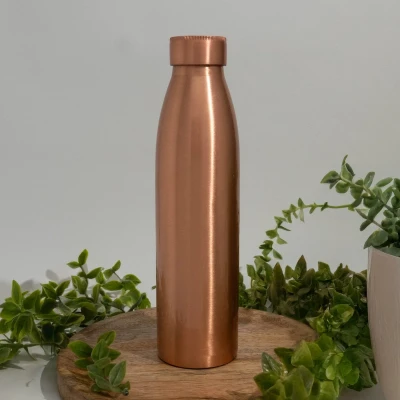 Afbeelding van Puur koperen waterfles mat gepolijst ± 950 ml (zware uitvoering)