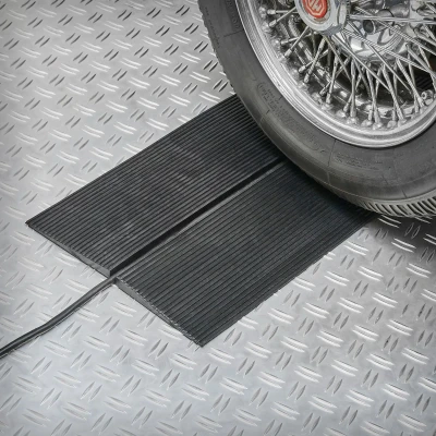 Afbeelding van Rubberen drempelhulp 15 mm 4 stuks
