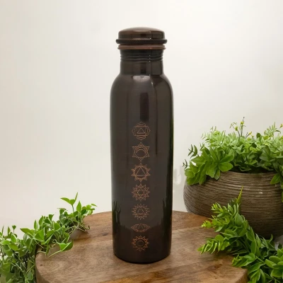 Afbeelding van Puur koperen waterfles 7 chakra’s antique ± 950 ml (zware uitvoering)