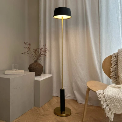 Afbeelding van Dyberg Larsen LED vloerlamp Yoyo, zwart, hoogte 125 cm
